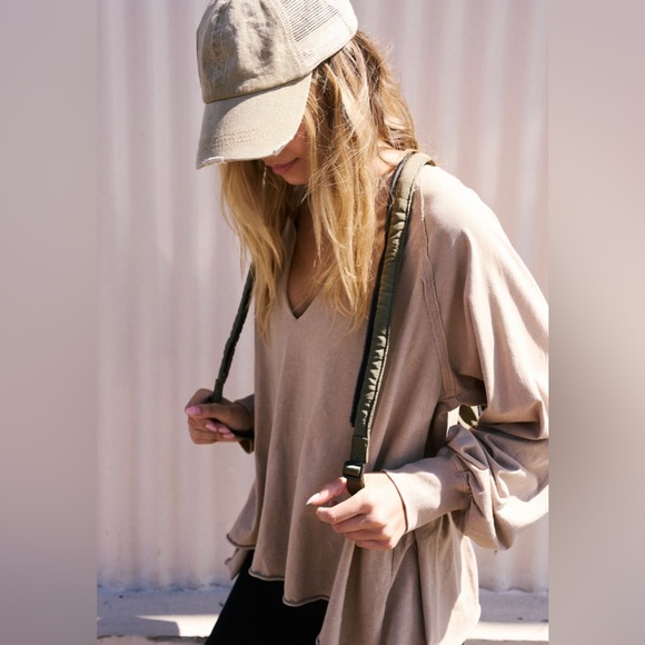 Free People Movement Reflect Layer Tee Long Sleeve Sand Dune NWOT - Picture 5 of 10